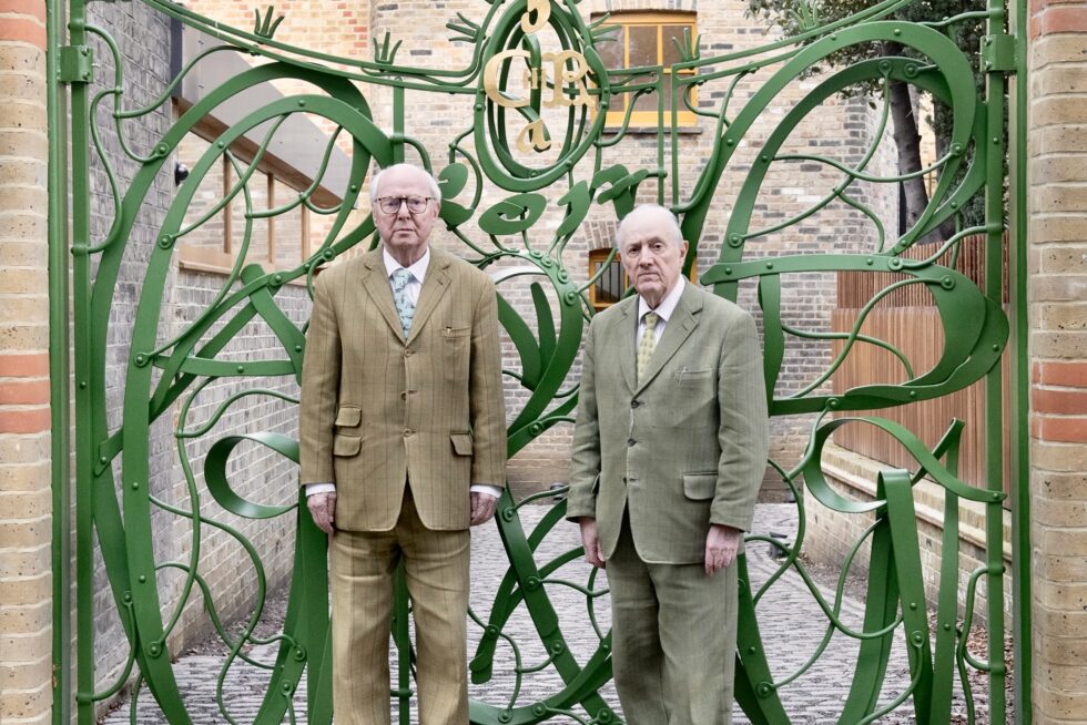 G&G AT THE GATES TO THE CENTRE